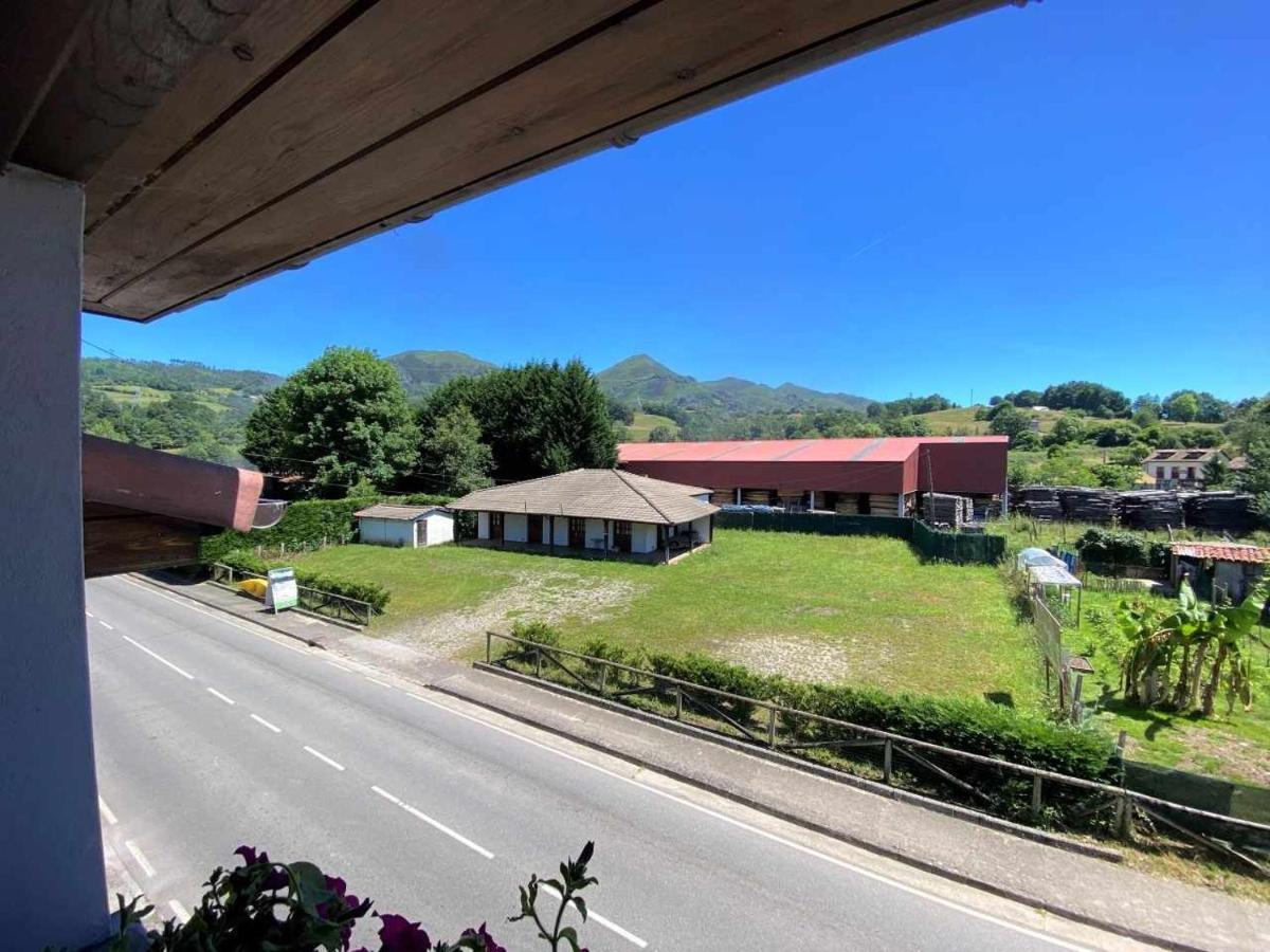 Casa Maribel Onís 外观 照片